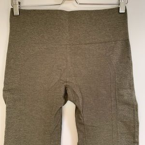 Lululemon Ebb to Street Leggings